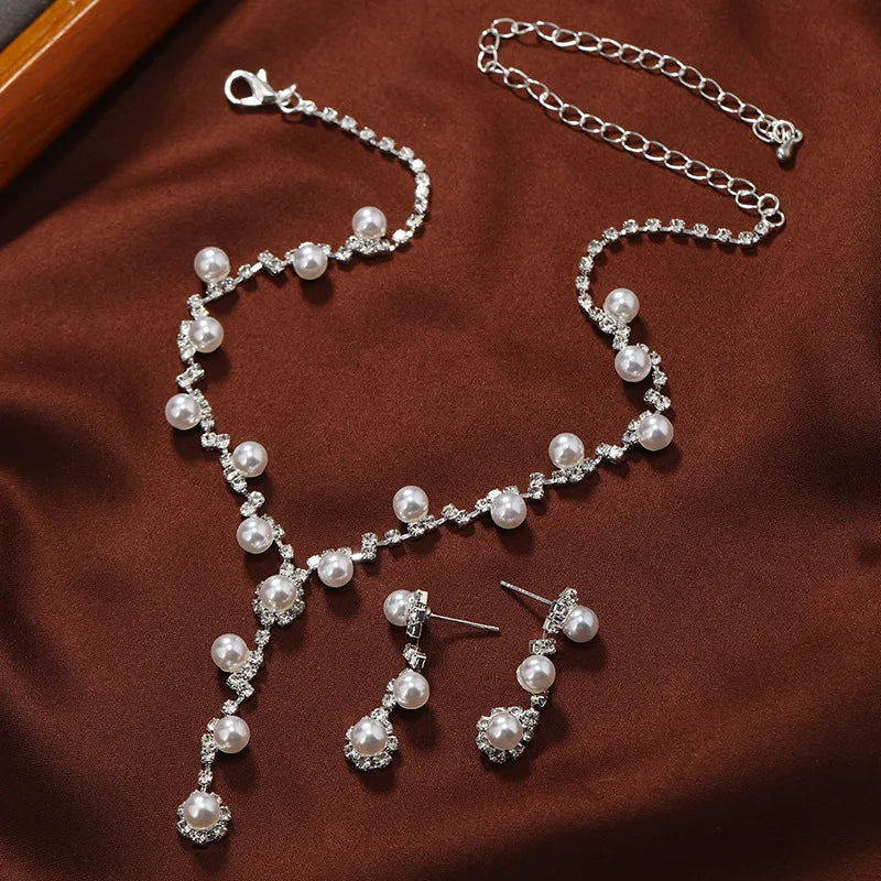 Simple Silver Claw Diamond Set Earrings Necklace Set