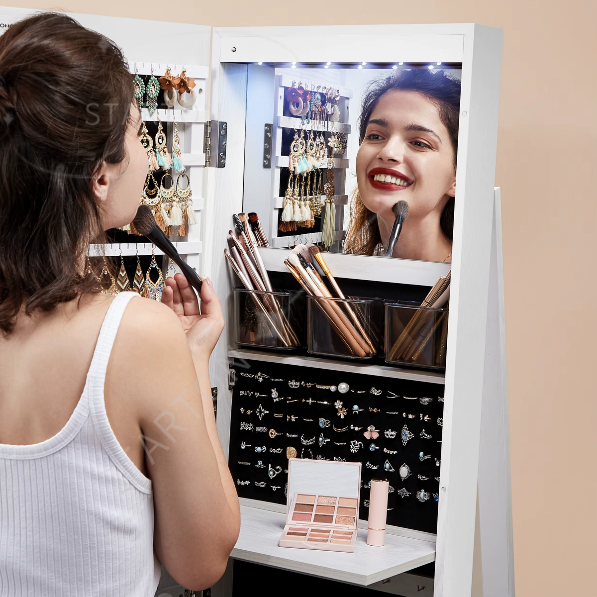 Standing Mirror Jewelry Armoire Cabinet Lockable 360 Swivel Jewelry Cabinet with Led Lights